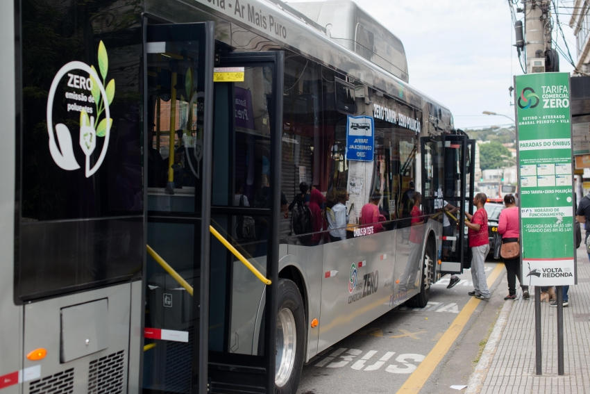 Novo ônibus do Tarifa Comercial Zero começa a rodar na segunda-feira