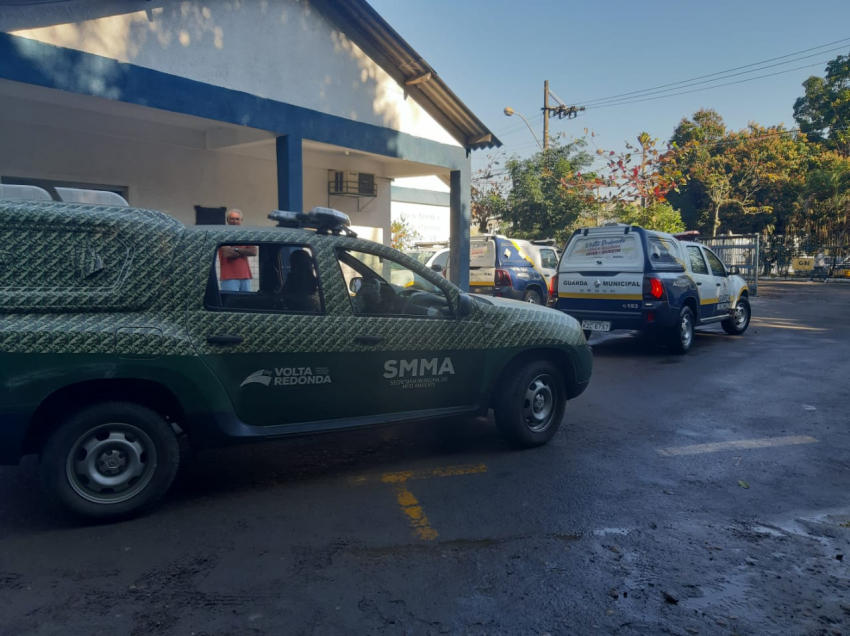 Ação conjunta da prefeitura de Volta Redonda coíbe ocupação irregular no bairro Três Poços