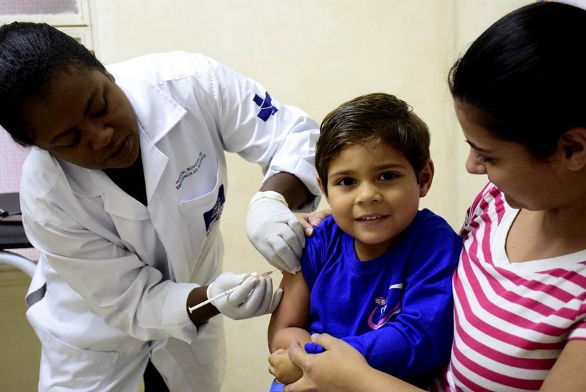 Unidades de saúde de Resende intensificam vacinação no combate ao sarampo nesta segunda, dia 7