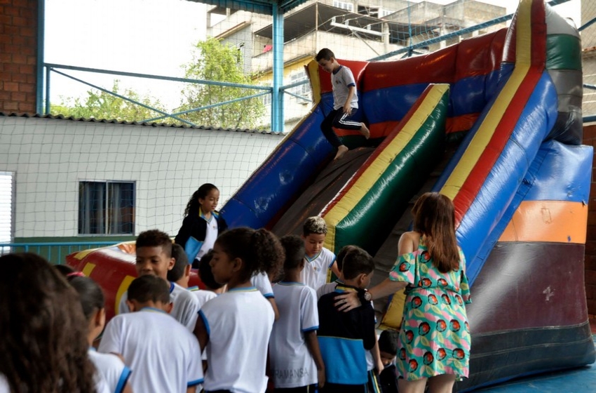 Escola de Barra Mansa realiza atividades em comemoração ao Dia das Crianças