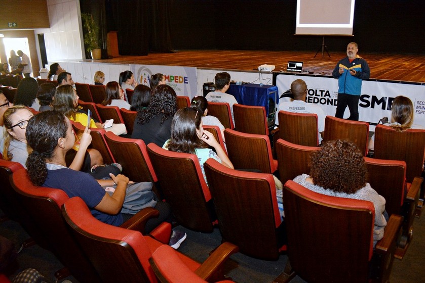 Professores de Volta Redonda participam de capacitação Movimento Paralímpico