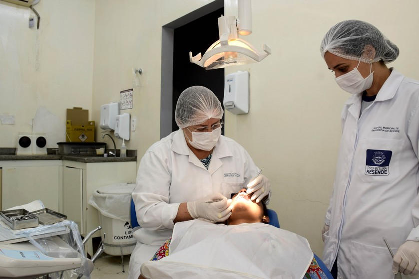 Prefeitura inicia novo serviço de odontologia hospitalar para pacientes da UTI