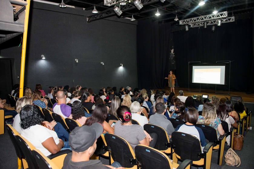 Prefeitura Resende desenvolve palestras sobre prevenção ao suicídio durante a campanha “Setembro Amarelo”.