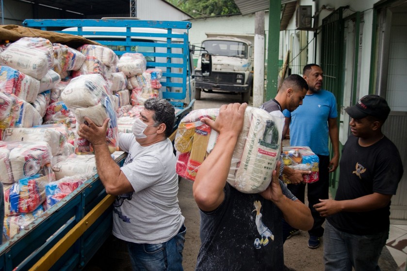 Volta Redonda recebe doação de 560 cestas básicas através do programa Cidade Solidária