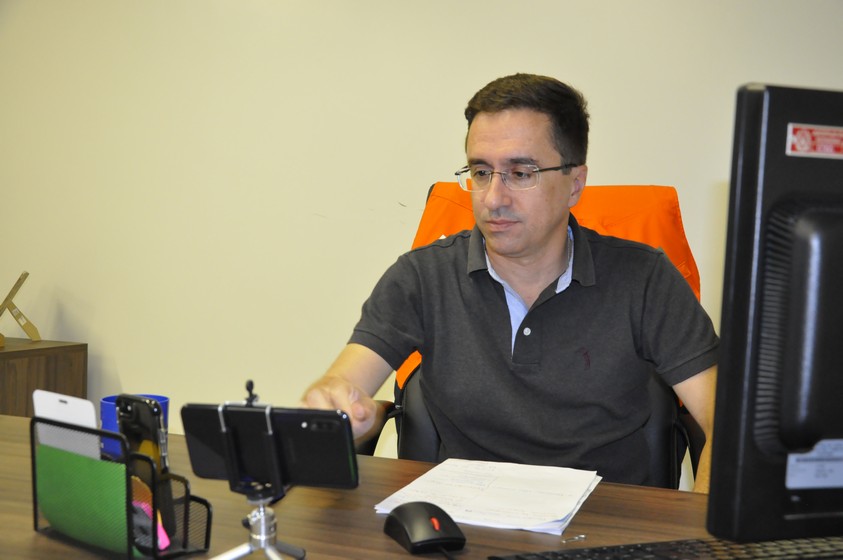 Ednardo atualiza piso salarial de professores e agentes de saúde de Pinheiral