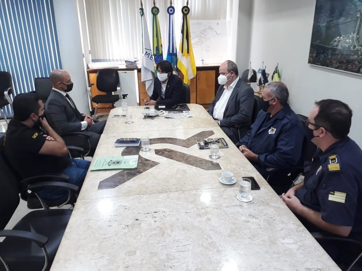 Prefeito Samuca Silva recebe novos delegados da 93ª DP e da Deam
