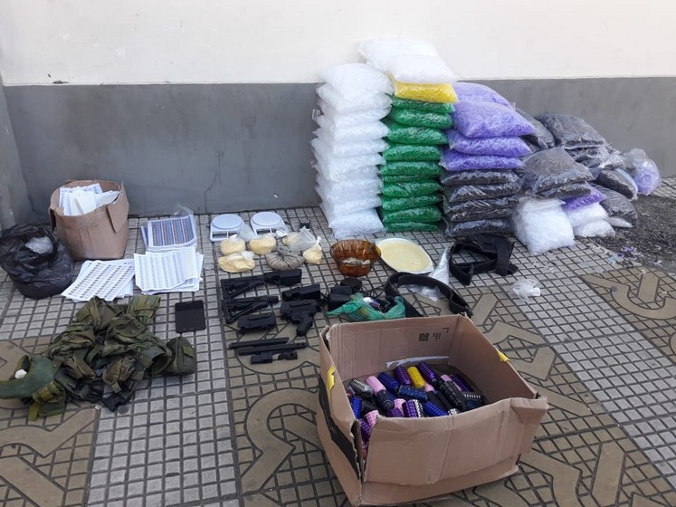 Homem é preso com drogas e 62 granadas em Volta Redonda