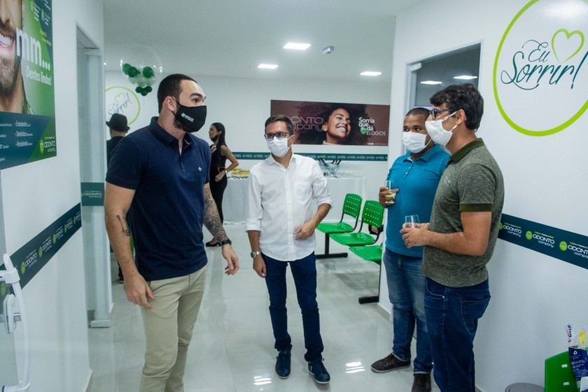 Prefeito participa de inauguração da primeira unidade da clínica odontológica ODONTOCOMPANY em Pinheiral