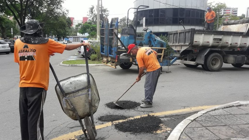 Prefeitura usa 25 toneladas de asfalto na operação Tapa Buracos nos bairros de Volta Redonda