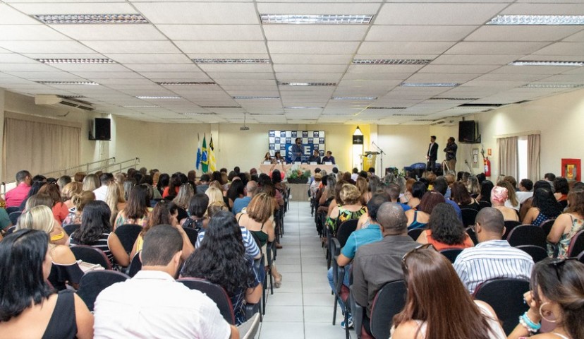 Volta Redonda convoca mais de 150 professores concursados