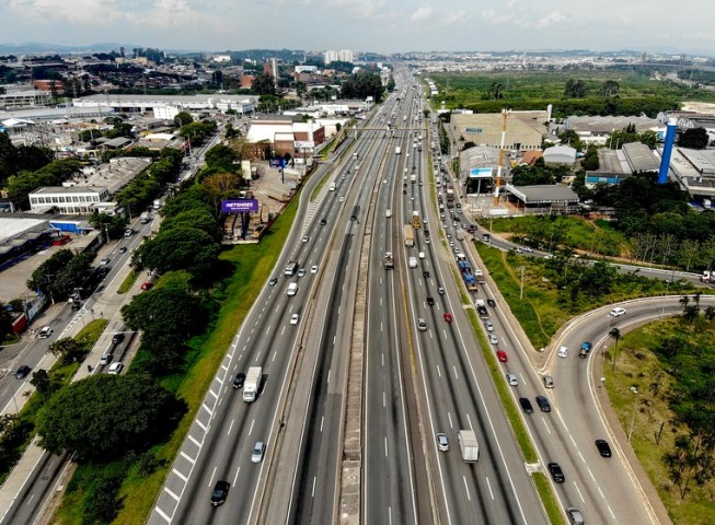 Via Dutra: a mais importante rodovia do país completa 69 anos