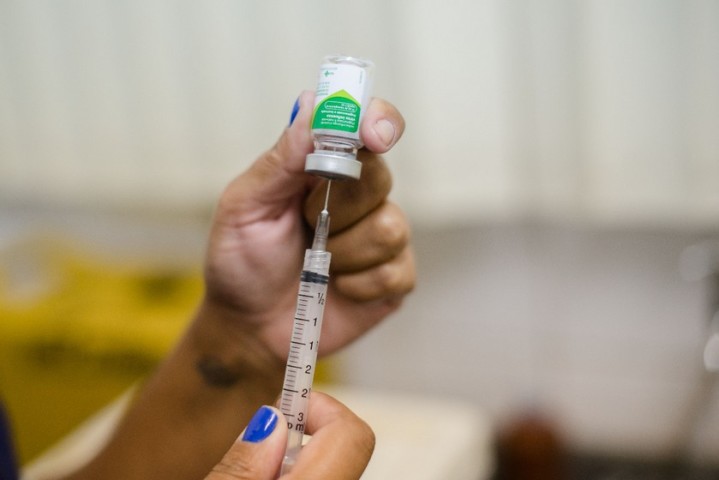 Reforço da vacina contra febre amarela está disponível para crianças de quatro anos em Volta Redonda