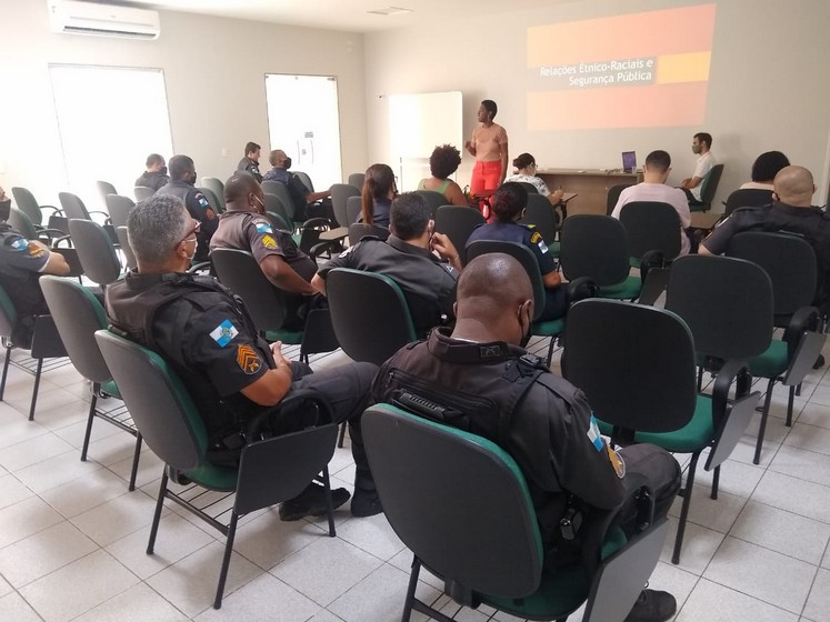Prefeitura de Barra Mansa amplia capacitação sobre relações étnico-raciais entre oficiais da Segurança Pública