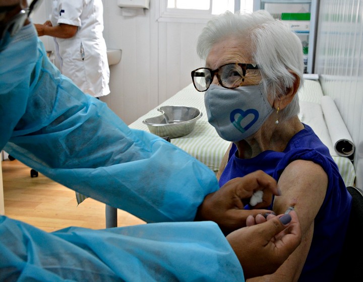 Covid-19: Prefeitura abre vacinação nesta segunda-feira para idosos a partir de 89 anos