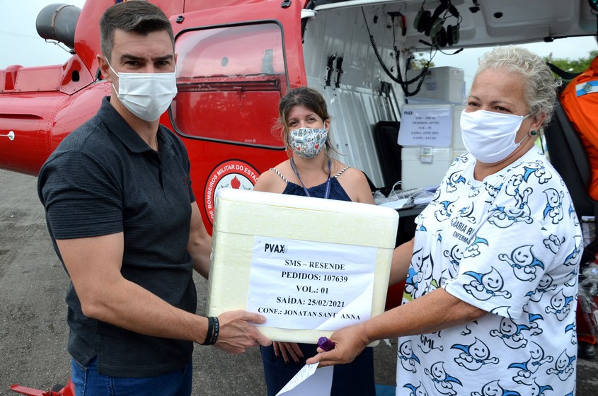Resende recebe novas vacinas contra a covid-19