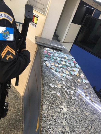 Apreensão de drogas no Roma em Volta Redonda.