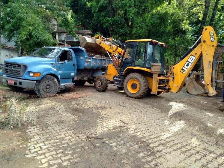 Prefeitura de Barra Mansa realiza serviços de manutenção em diversos bairros