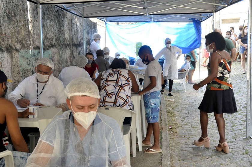 Barra Mansa realiza testes rápidos para Covid-19 no bairro Cotiara