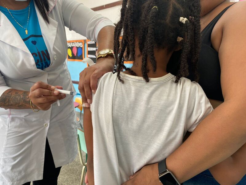 Barra Mansa avança com vacinação pediátrica contra Covid-19 nas unidades de ensino