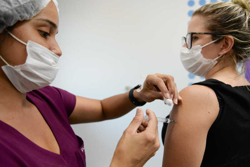 Barra Mansa segue com vacinações contra Covid-19, Influenza e sarampo