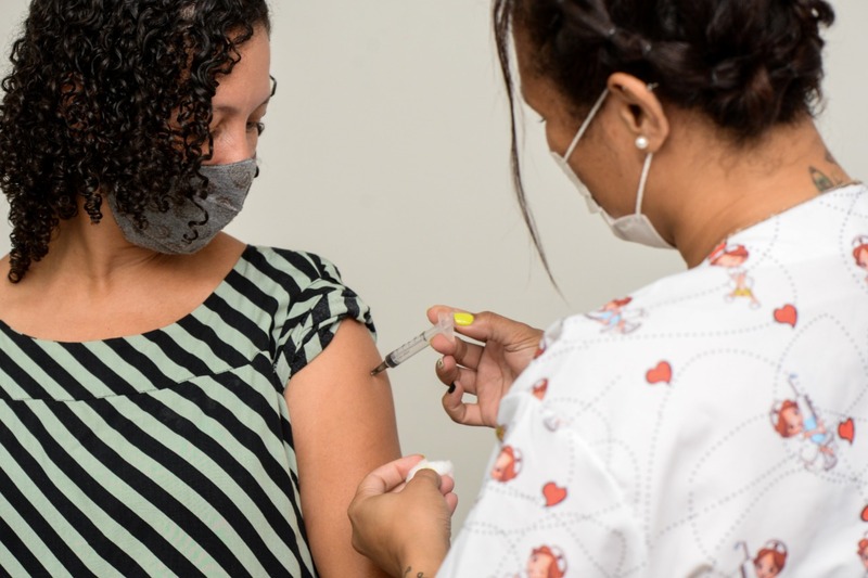 Imunizações contra Covid-19, Influenza e sarampo continuam nesta semana em Barra Mansa