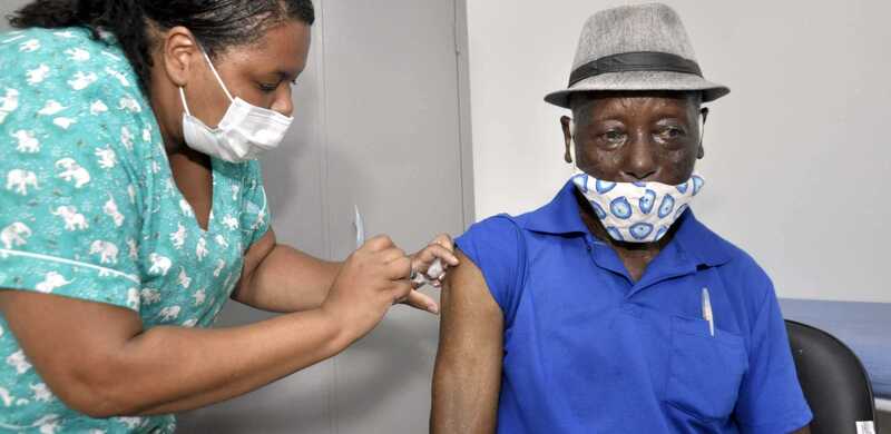 Barra Mansa começa a aplicar vacinas contra Influenza e sarampo